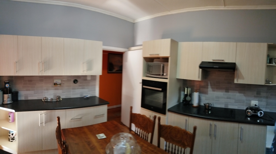 3 Bedroom Property for Sale in Bothasrus Eastern Cape